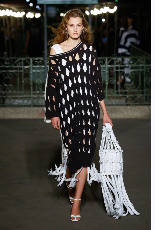 فساتين كروشيه