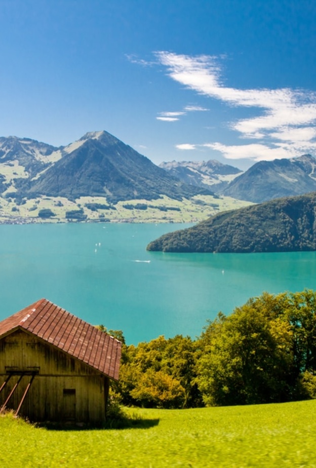 اطلالة اخرى لبحيرة لوسيرن