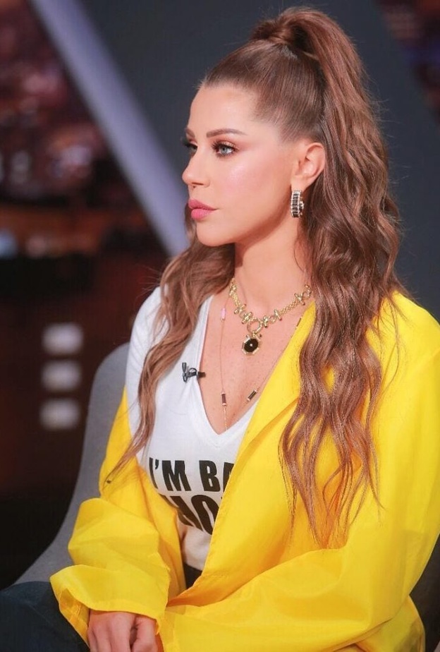 تسريحة ذيل الحصان من كارلا حداد