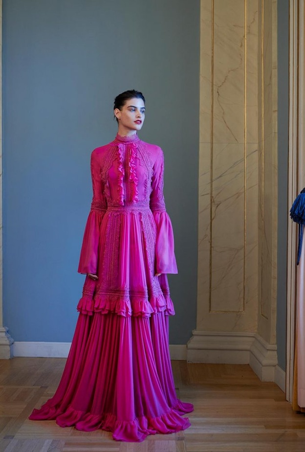 فستان ابيض من جورج حبيقة