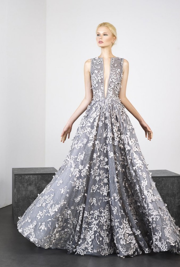 Georges Hobeika فستان من تصميم