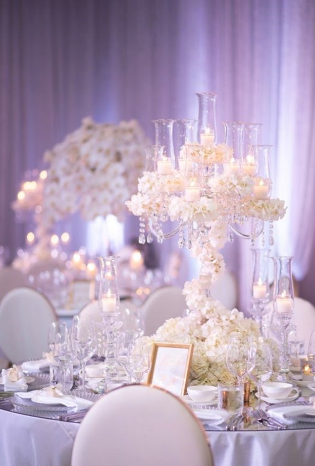  اجعلي حفلة زفافك فخمة باستخدام الكريستال و الثريات البراقة 