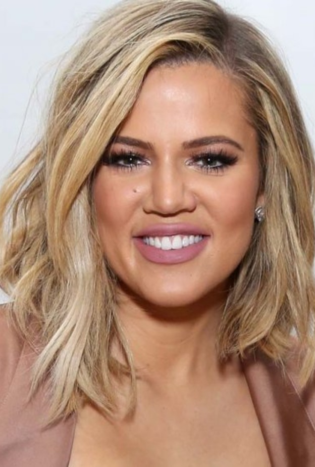 استوحي إطلالاتك من كلوي كارداشيان