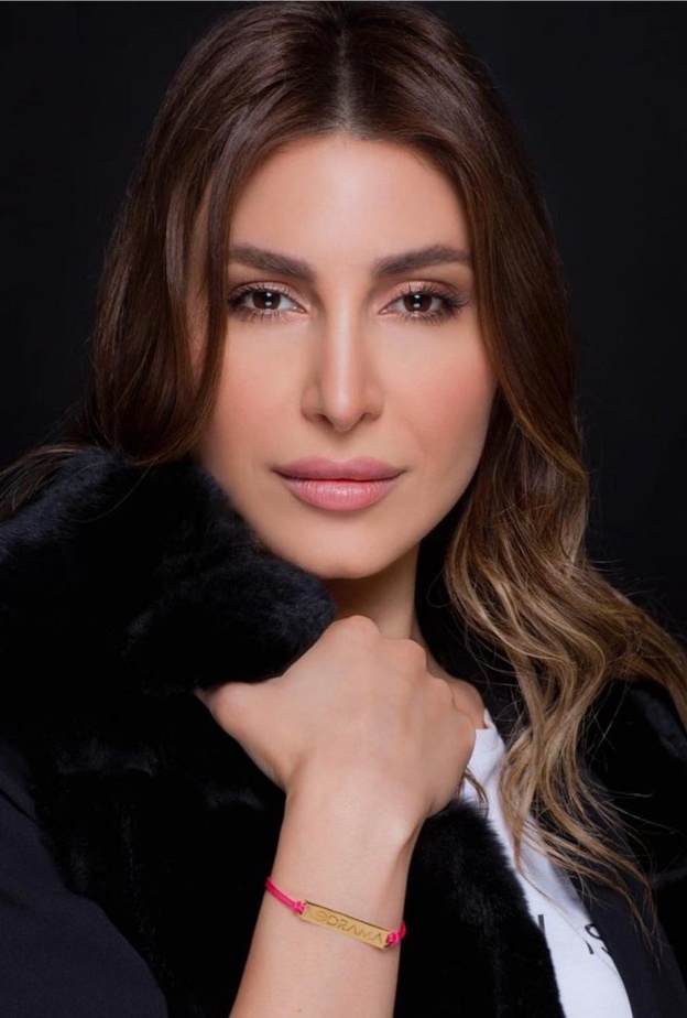 طرق وضع مكياج عيون ربيعي للمناسبات على طريقة مايا دياب