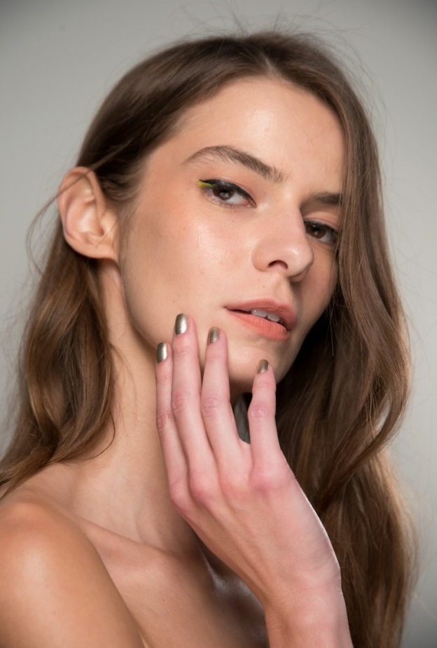 احدث الوان مناكير للعروس مع الرسمات موضة ربيع 2019