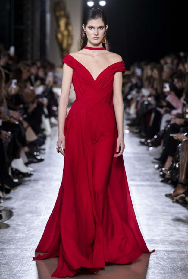 فساتين سهرة حمراء