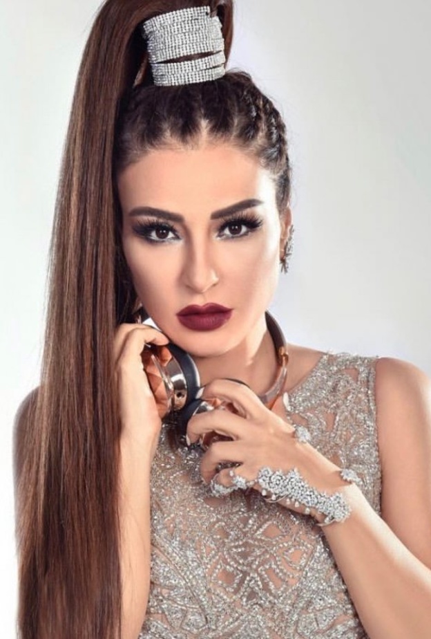 آخر إطلالات ماغي المميزة