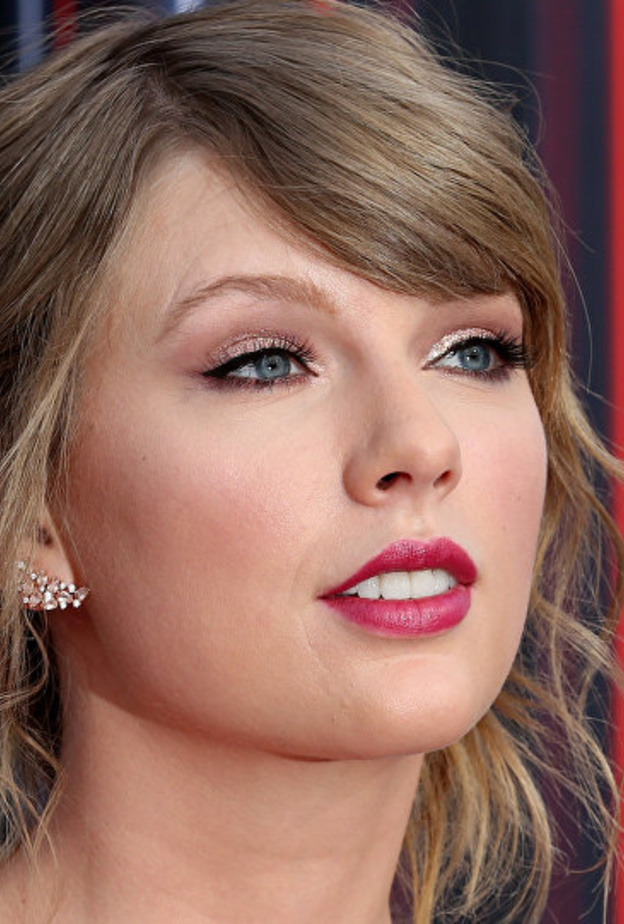 تايلور سويفت 