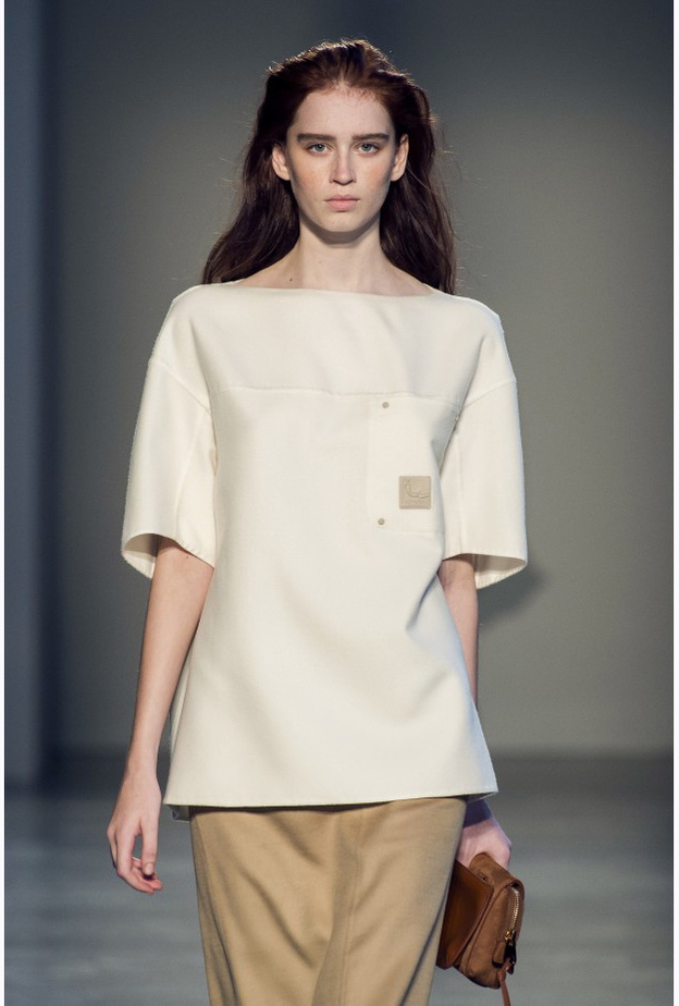 قصّة الـPuncho بالشكل المثلث من Andrew Gn