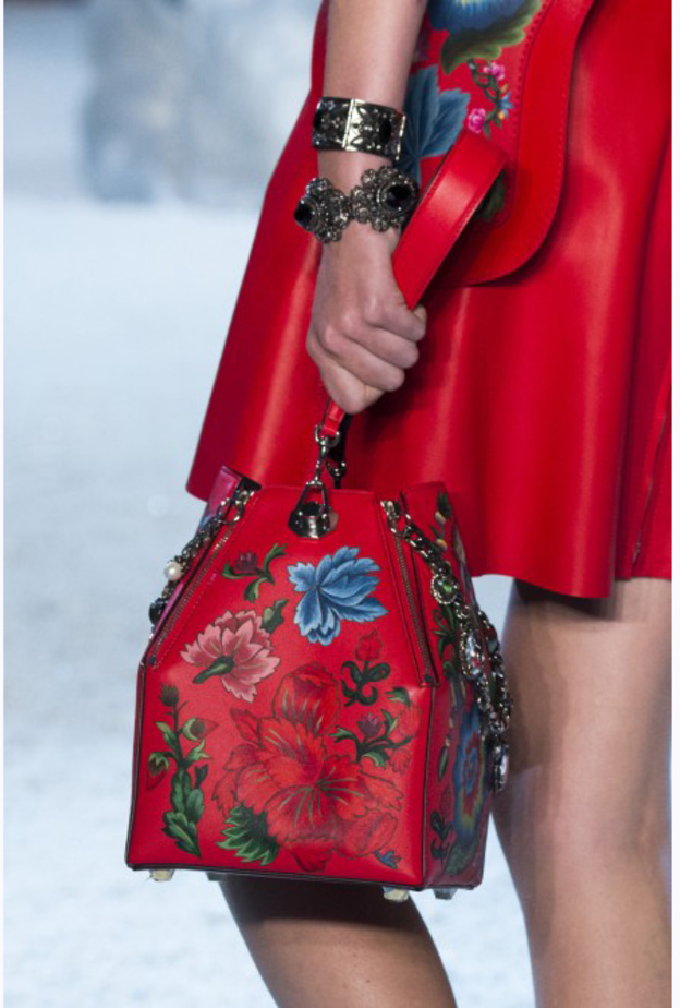 حقيبة Hobo بجلد طري من Loewe