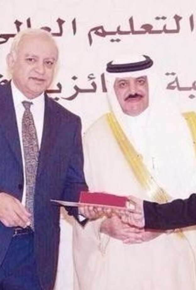 احدى التكريمات التي حظيت بها الطالبة شادن الشمري