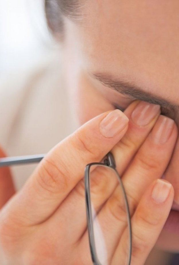 الإرهاق يسبب ضبابية الرؤية