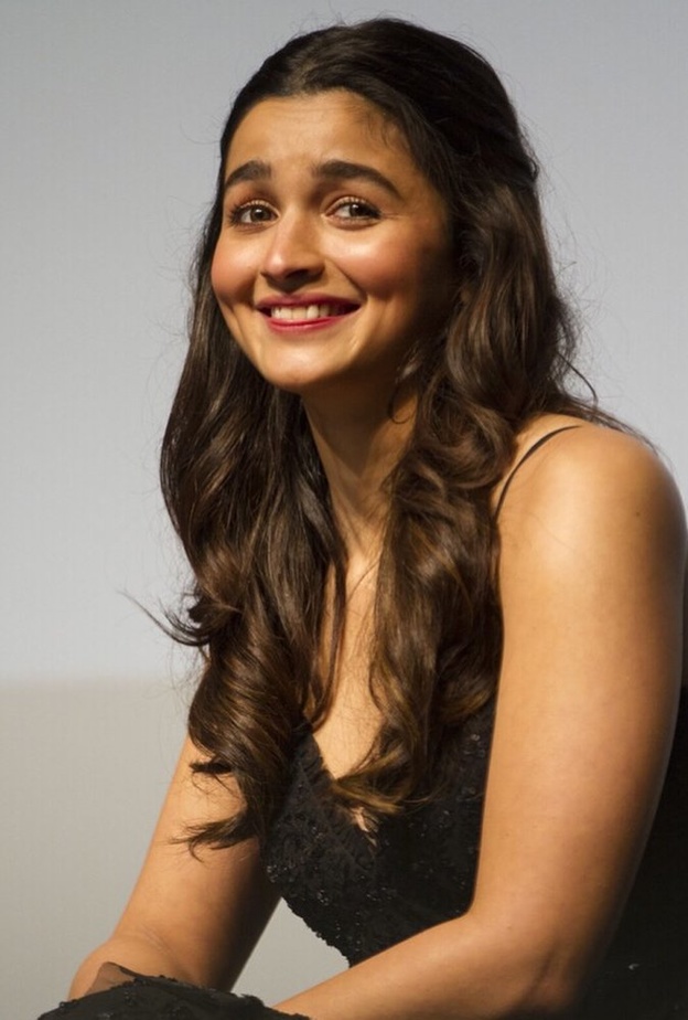 عليا بهات نجمة صاعدة في بوليوود