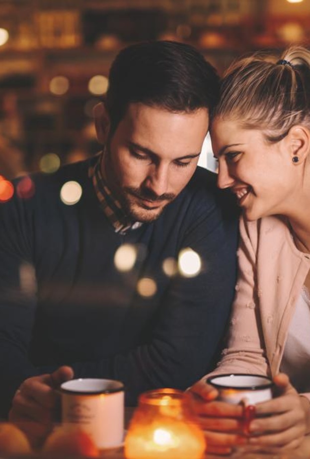 كيف تفرق المرأة بين حبها للرجل والإعجاب به