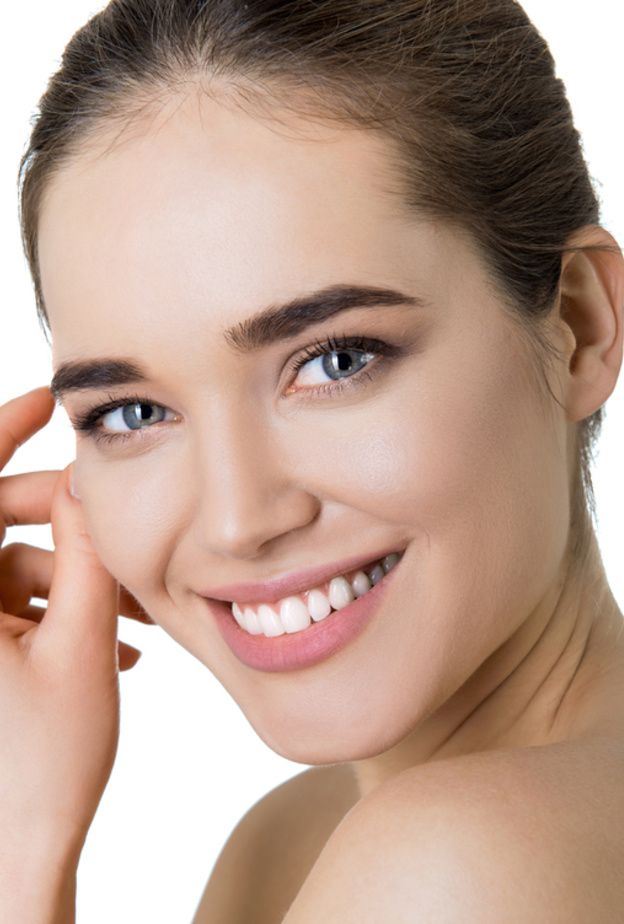  تمتعي بأسنان بيضاء جذابة