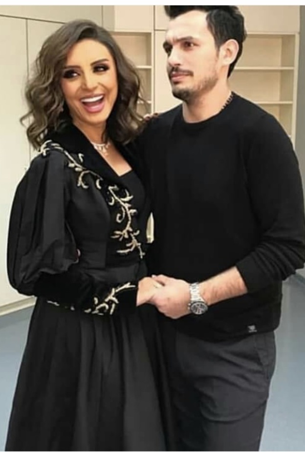 أنغام وزوجها