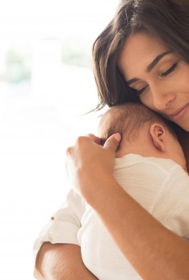 الرضاعة الطبيعية تحمي المولود الجديد من خطر الموت والمرض 