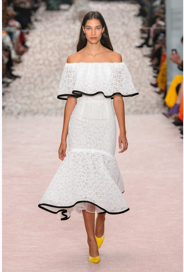 اوف شولدر من ميل واحد من Preen