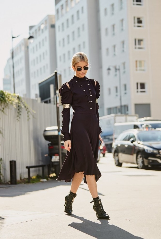 حقيبة يد مع حذاء متناسقين