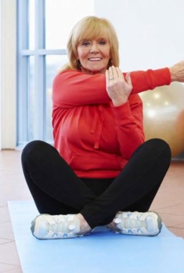 اليوغا تقي كبار السن من مرض باركنسون