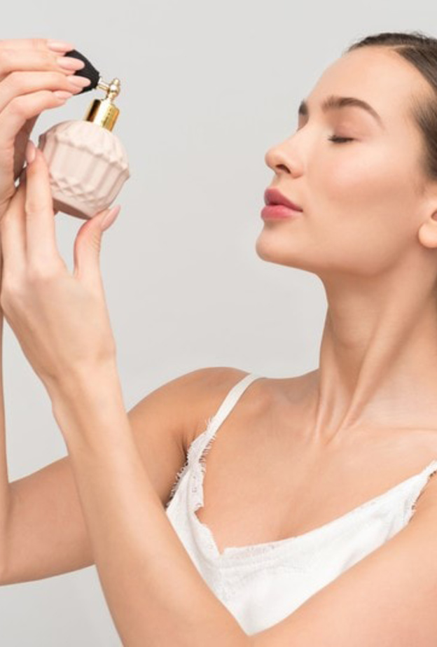  أحدث عطور نسائية بروائح منعشة تناسب ربيع 2019