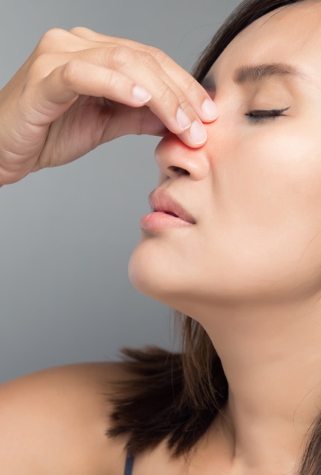 اعراض كسر الانف وطرق علاجه