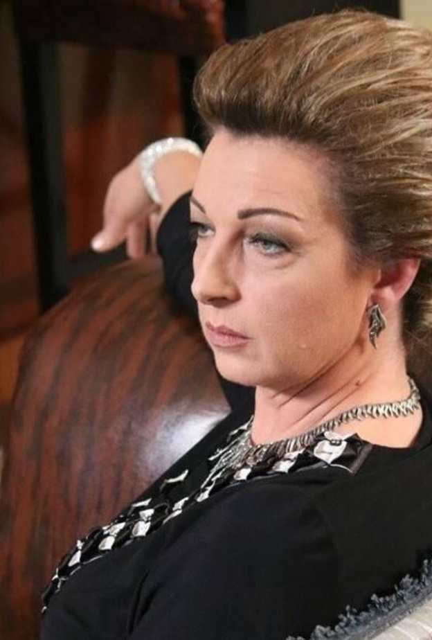 وفاة شقيقة نادين خوري