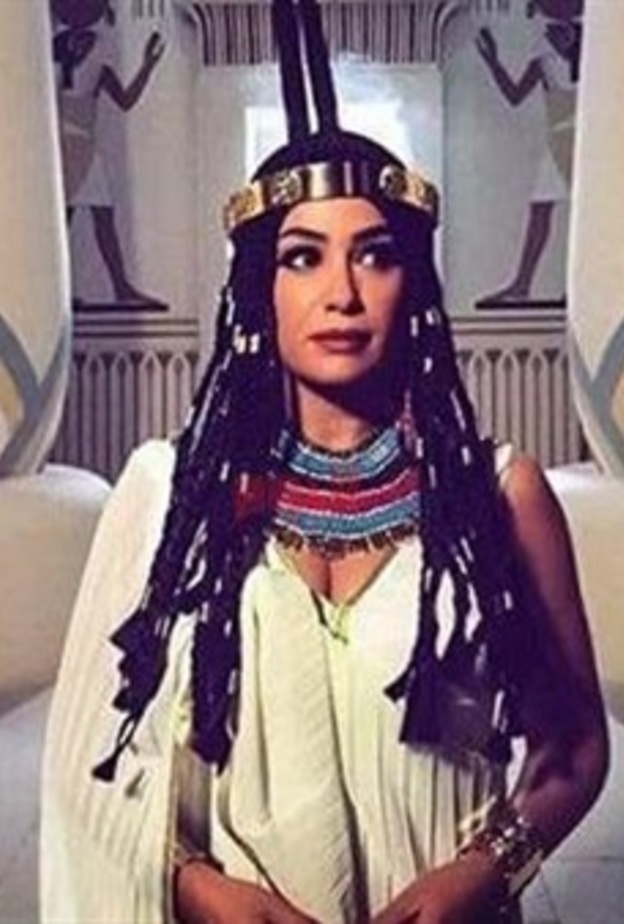 هند صبري في فيلم الكنز