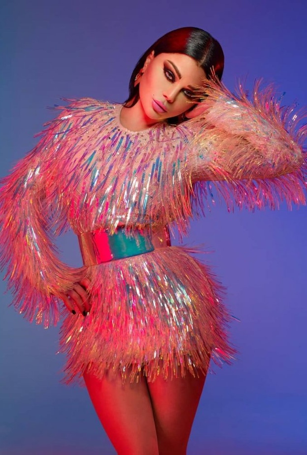 فستان هيفا وهبي في إطلالتها الأخيرة