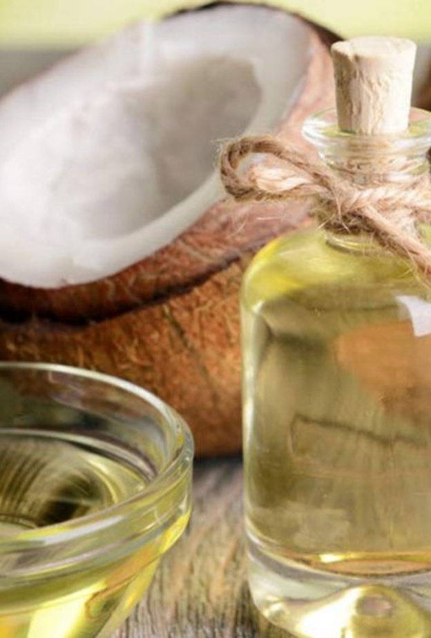 زيت جوز الهند يعالج الإمساك