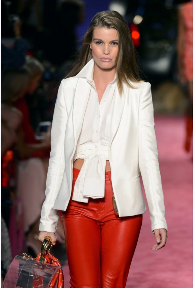 قميص بأكمام واسعة من Genny