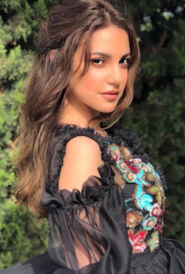 صور تسريحات شعر جذابة مستوحاه من درة زروق