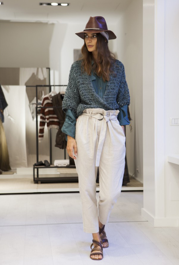 زي أنيق للتنزه في الطبيعة من Brunello Cucinelli