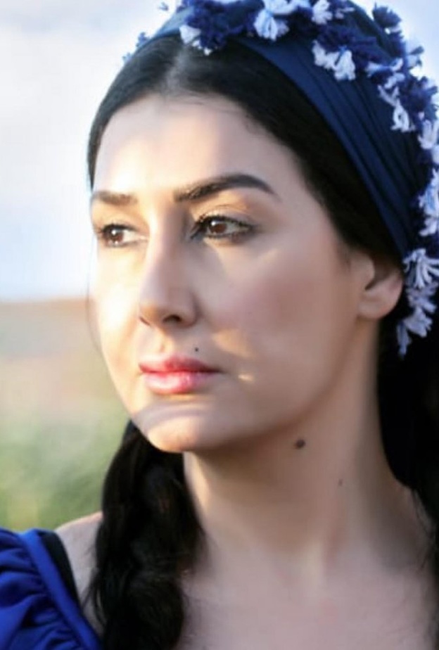 غادة عبد الرازق 