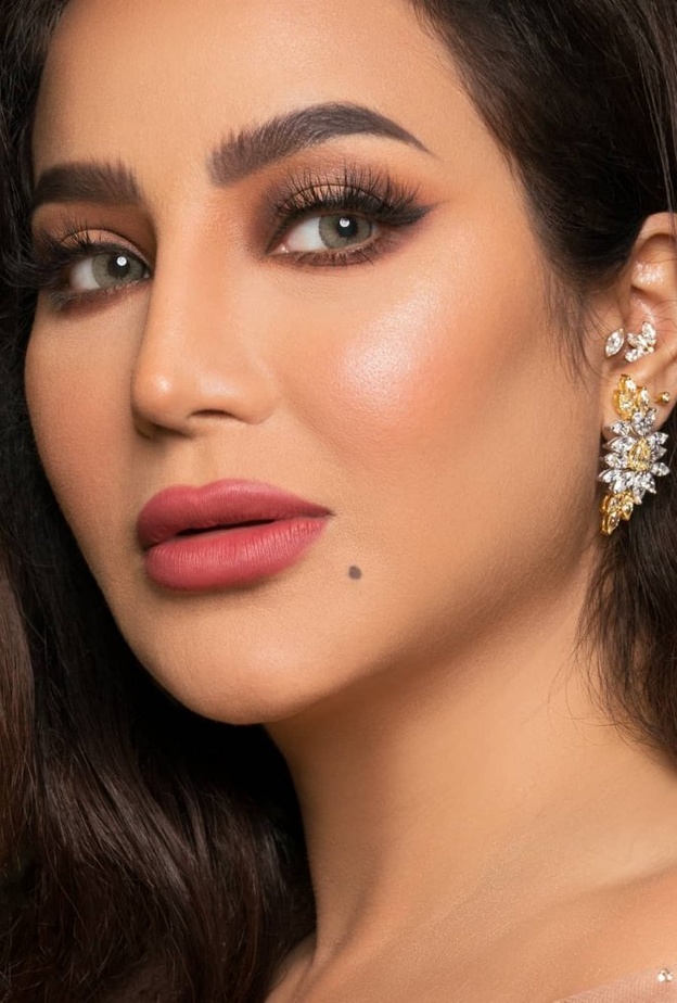 لجين وأسيل عمران تتفقان على الإطلالات الجمالية الناعمة