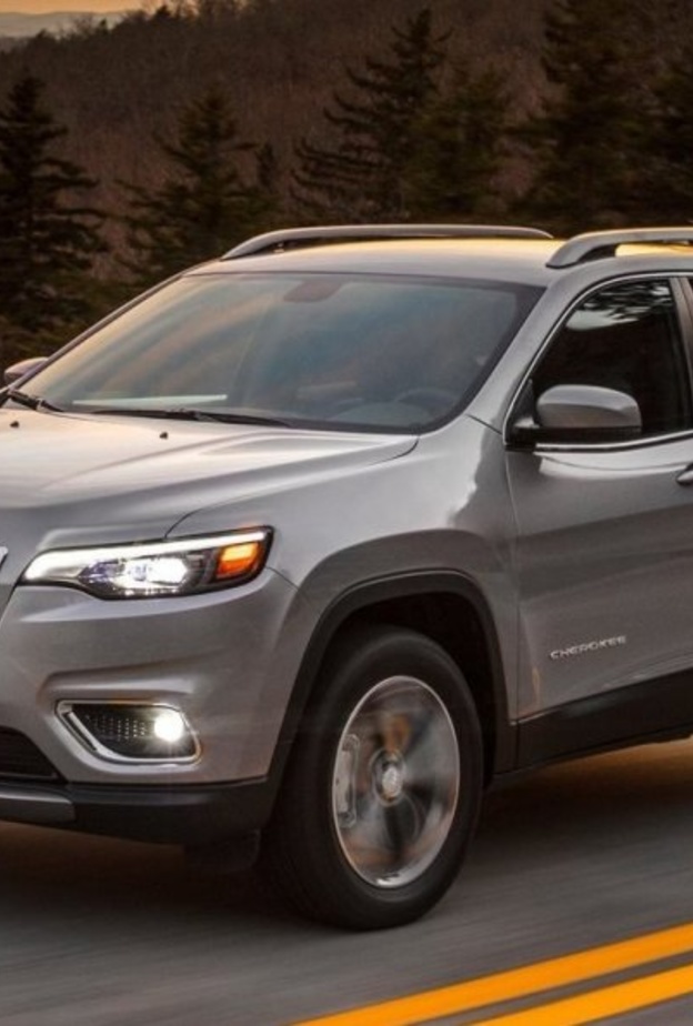 جراند شيروكي من الداخل