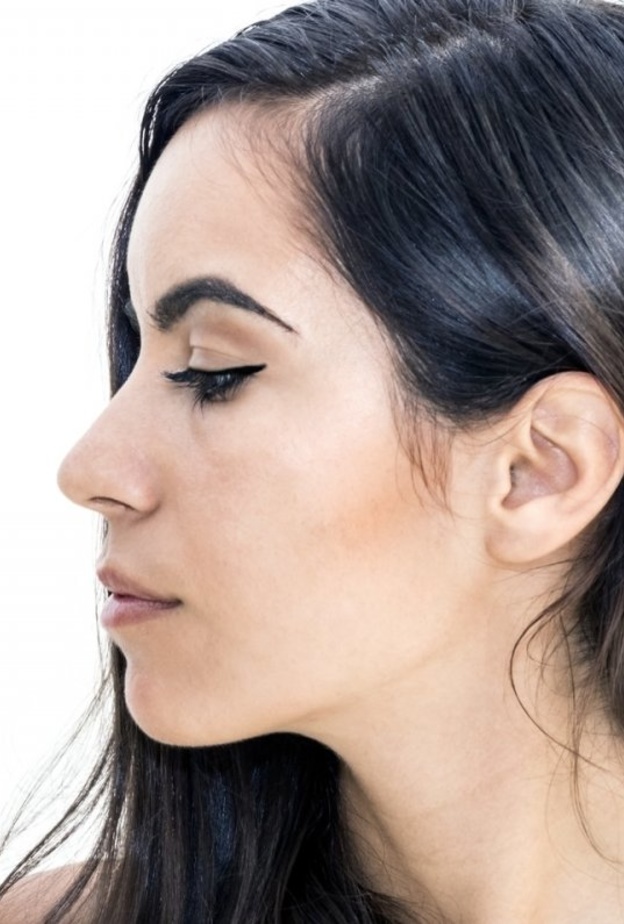 أهم فوائد زيت السمسم للشعر الابيض