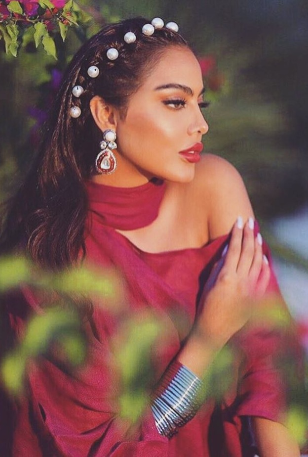 عقد قران مريم المؤمن