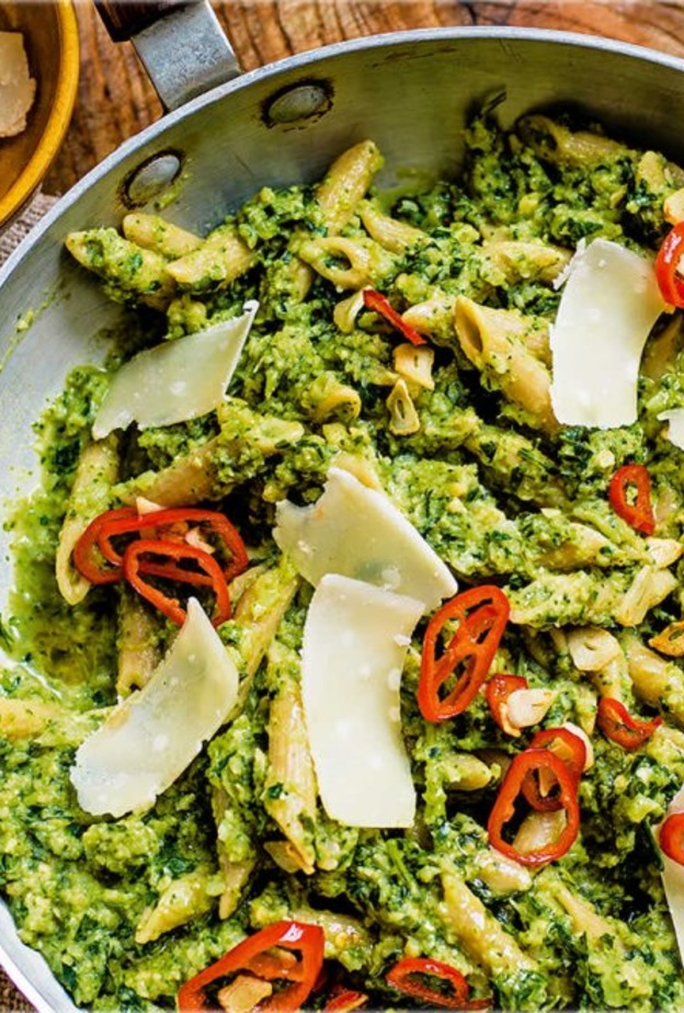 يعشق النشويات مثل المكرونات والأرز والبطاطس