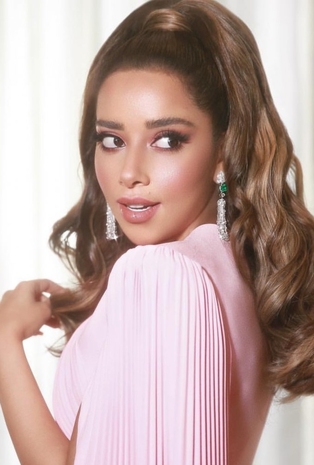 تسريحات شعر للسهرات بأسلوب الريترو مستوحاه من بلقيس