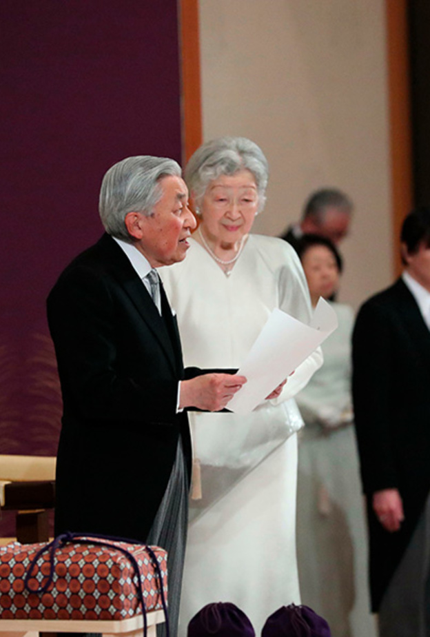 البرلمان الياباني وافق على تنحي الإمبراطور