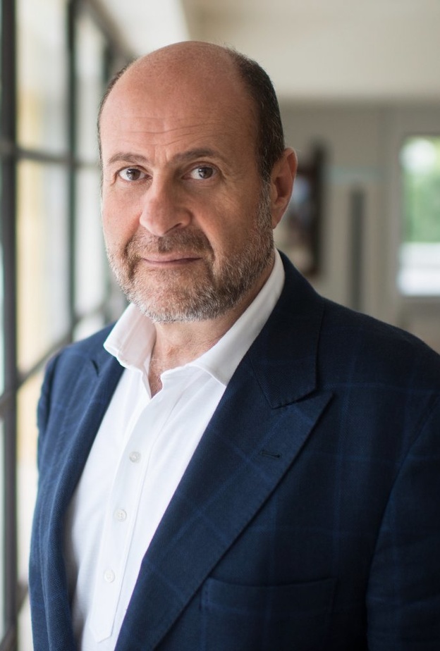 الرئيس التنفيذي للدار ألبيرت بوغوصيان