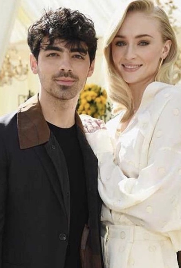 زفاف جو جوناس وصوفيا تيرنر