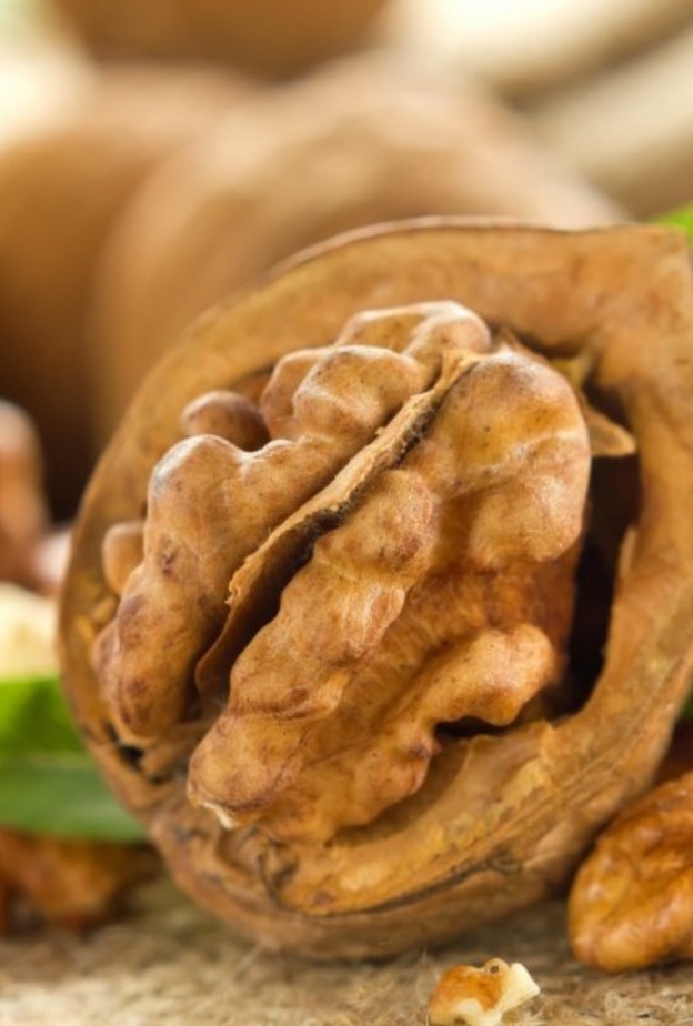  فوائد الجوز لانقاص الوزن