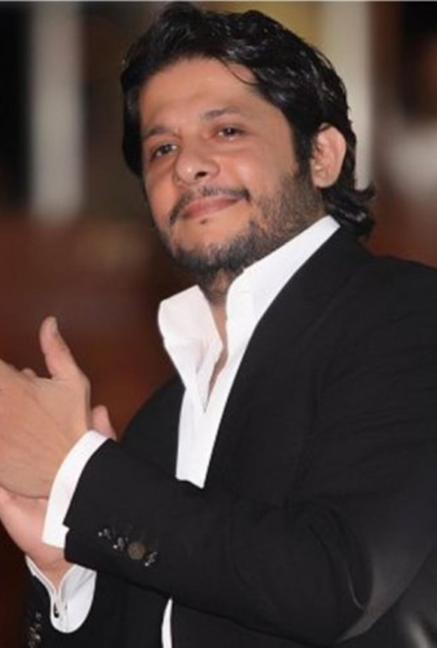 معين شريف يغني شارة مسلسل "دقيقة صمت"