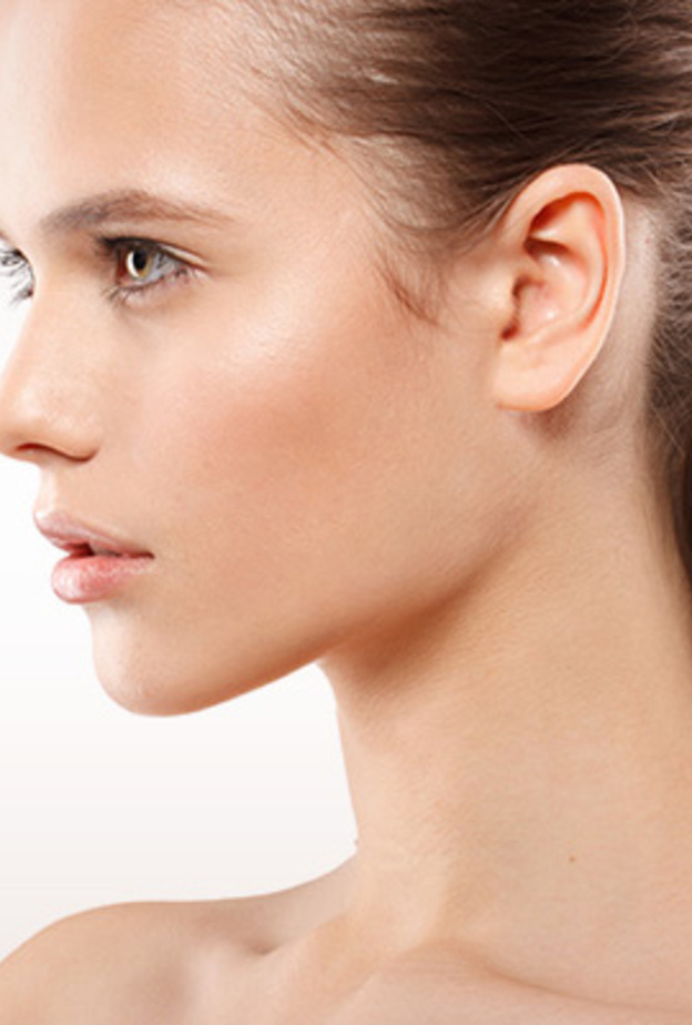 أضرار عملية شفط الدهون في الرقبة