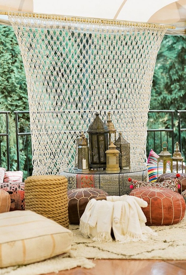 الخيزران في تصميم كراسي الجلسات الخارجية لطابع شرقي مميز