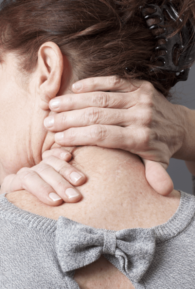 ألم الرقبة المفاجئ دليل على السكتة الدماغية