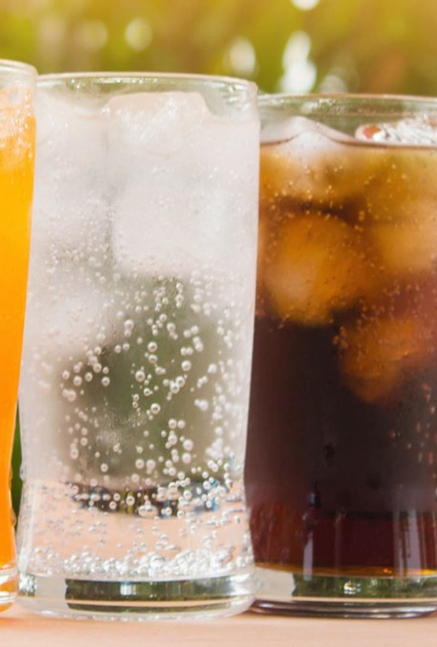 المشروبات الغازية تؤخر الشفاء من أمراض القولون