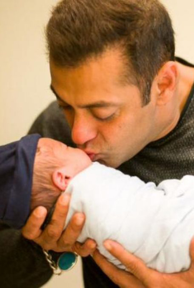 سلمان خان يفكر بالإنجاب عبر الاستعانة بأم بديلة